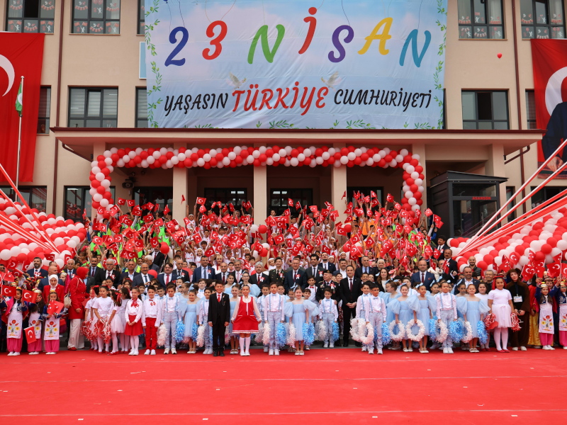23 Nisan Ulusal Egemenlik ve Çocuk Bayramı Kutlandı